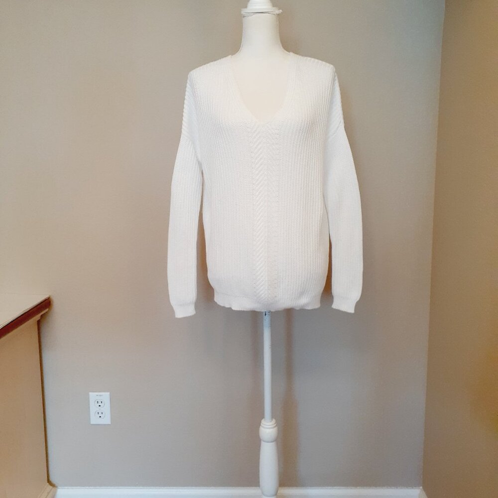 Vince White V-Neck  Oversized Sweater